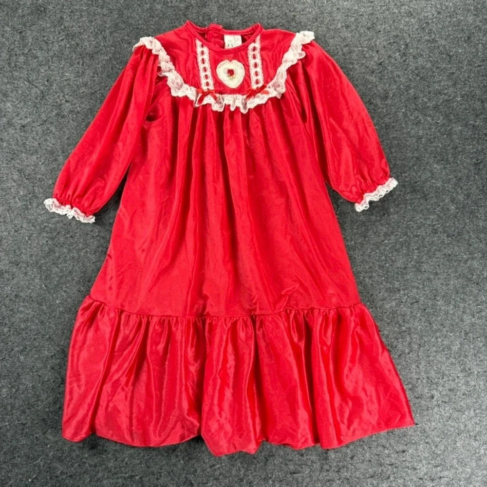 Vintage Red Nylon Girls‎ Nightgown Lace Heart Applique 2T Made USA